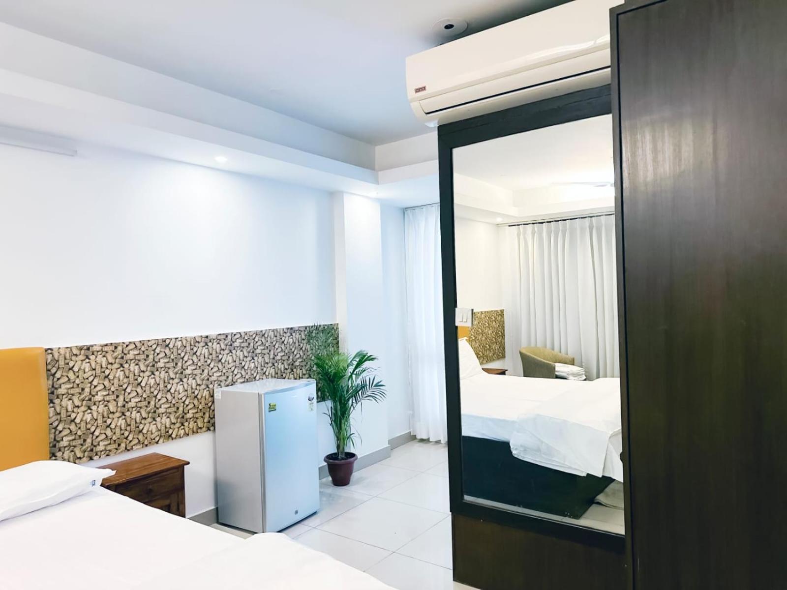 ניו דלהי Hotel Blueberry מראה חיצוני תמונה