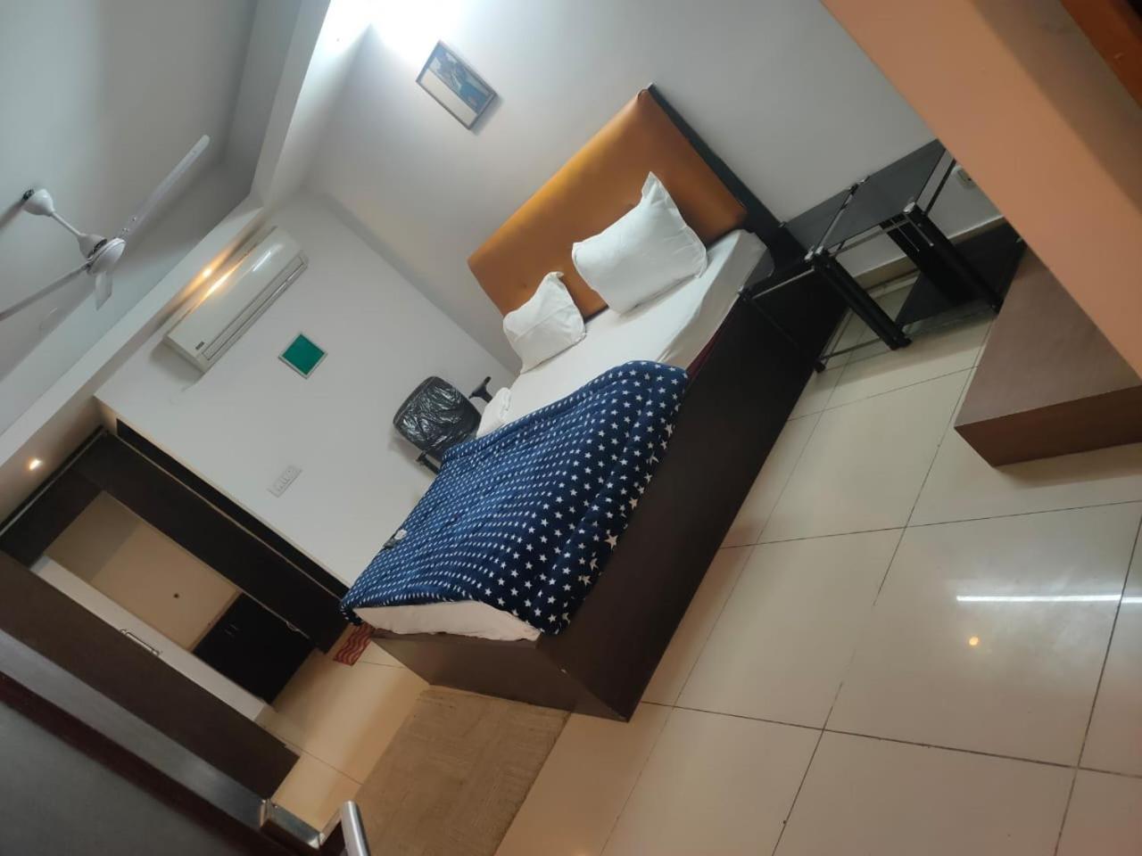 ניו דלהי Hotel Blueberry מראה חיצוני תמונה